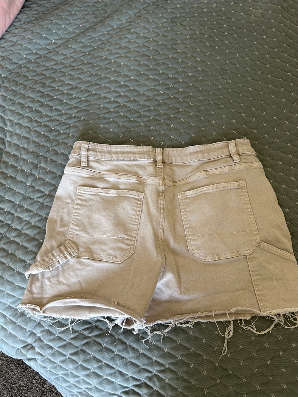 bohme Frayed-Hem Utility Jean Shorts in Beige - Picture 8 of 9
